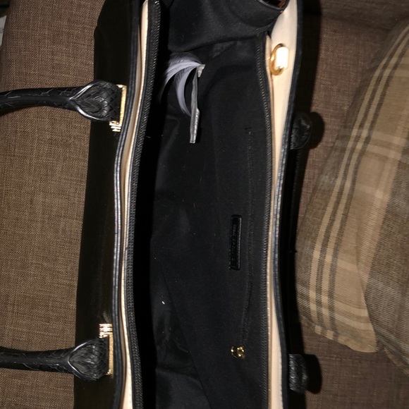 Handbag - Picture 5 of 6